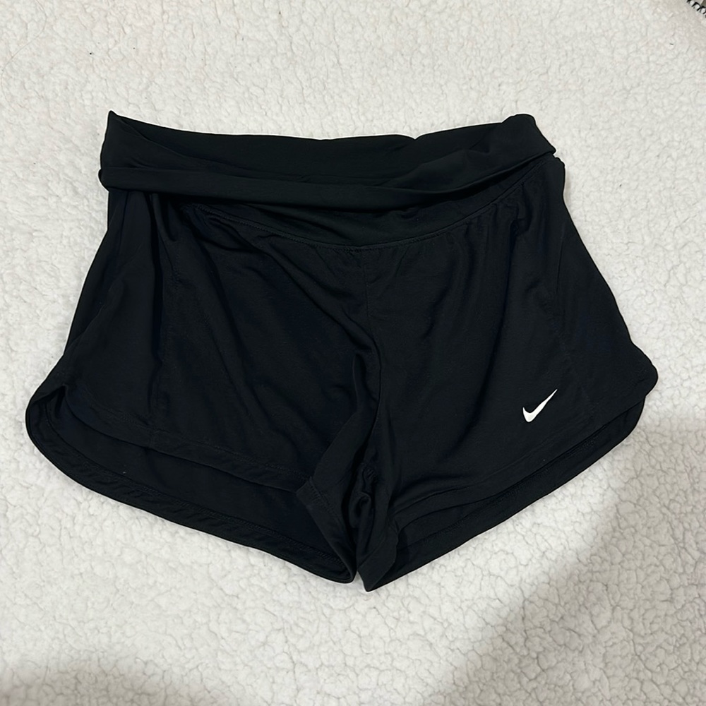 Nike short small